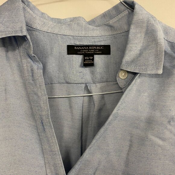 Banana Republic Woman Shirt - Picture 2 of 2